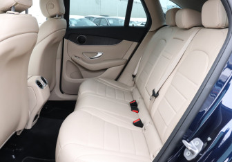 Подержанный автомобиль Mercedes-Benz GLC Coupe 2021 года (10 фото)