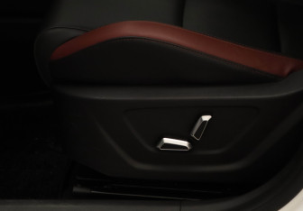 Подержанный автомобиль Geely Coolray 2024 года (22 фото)