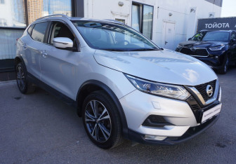 Подержанный автомобиль Nissan Qashqai 2019 года (3 фото)