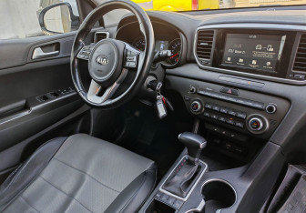 Подержанный автомобиль Kia Sportage 2019 года (9 фото)