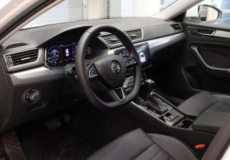 Подержанный автомобиль Skoda Superb Liftback 2024 года (7 фото)