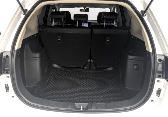 Подержанный автомобиль Mitsubishi Outlander 2022 года (10 фото)