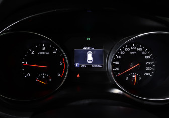 Подержанный автомобиль Kia Carnival 2018 года (16 фото)