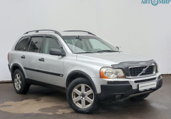 Подержанный автомобиль Volvo XC90 2004 года (3 фото)