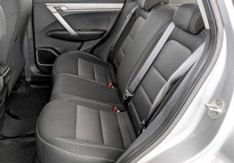 Подержанный автомобиль Geely Coolray 2022 года (12 фото)