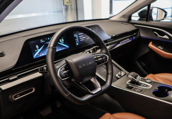 Подержанный автомобиль Omoda C5 2023 года (7 фото)