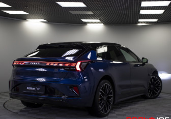 Подержанный автомобиль Zeekr 001 2024 года (31 фото)