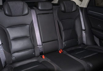 Подержанный автомобиль Geely Tugella 2022 года (16 фото)