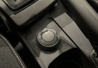 Подержанный автомобиль Renault Duster 2021 года (19 фото)