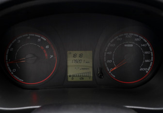 Подержанный автомобиль LADA (ВАЗ) Kalina Hatchback 2013 года (12 фото)