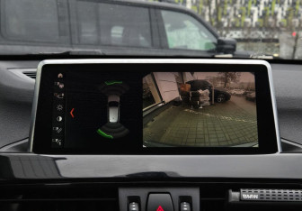 Подержанный автомобиль BMW X1 2020 года (12 фото)