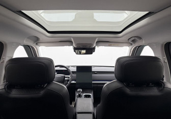 Подержанный автомобиль Jaecoo J7 2023 года (12 фото)