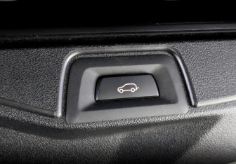 Подержанный автомобиль BMW X5 2021 года (27 фото)