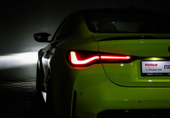 Подержанный автомобиль BMW M4 Coupe 2021 года (20 фото)