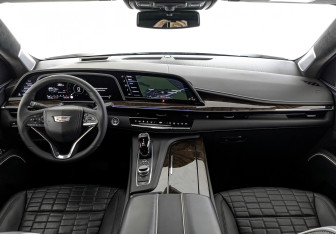 Подержанный автомобиль Cadillac Escalade Suv 2022 года (14 фото)