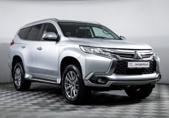 Подержанный автомобиль Mitsubishi Pajero Sport 2019 года (3 фото)