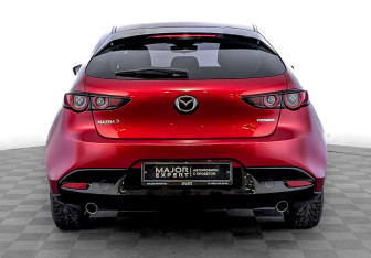 Подержанный автомобиль Mazda 3 Hatchback 2019 года (6 фото)