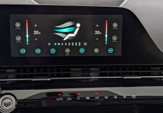 Подержанный автомобиль Omoda C5 2023 года (26 фото)