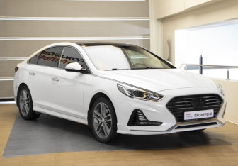 Подержанный автомобиль Hyundai Sonata 2017 года (3 фото)