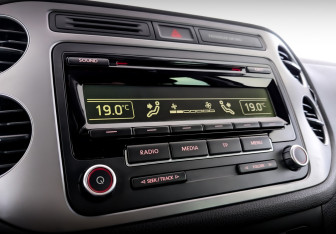 Подержанный автомобиль Volkswagen Tiguan 2015 года (25 фото)