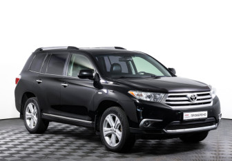 Подержанный автомобиль Toyota Highlander 2012 года (3 фото)