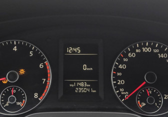 Подержанный автомобиль Volkswagen Jetta Sedan 2013 года (12 фото)