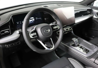 Подержанный автомобиль GAC GS8 2023 года (9 фото)