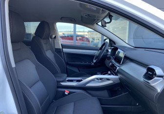 Подержанный автомобиль Geely Coolray 2023 года (22 фото)