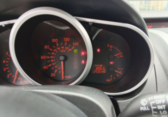 Подержанный автомобиль Mazda CX-7 2008 года (17 фото)