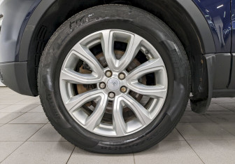 Подержанный автомобиль Land Rover Range Rover Evoque 2018 года (19 фото)