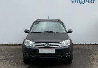 Подержанный автомобиль Ford Escape 2009 года (2 фото)
