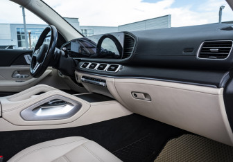 Подержанный автомобиль Mercedes-Benz GLE 2021 года (14 фото)
