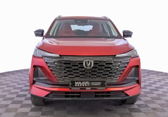 Подержанный автомобиль Changan UNI-S 2024 года (2 фото)
