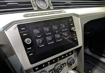 Подержанный автомобиль Volkswagen Passat Sedan 2018 года (15 фото)