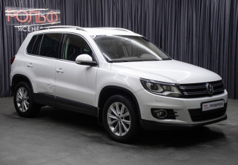 Подержанный автомобиль Volkswagen Tiguan 2015 года (3 фото)