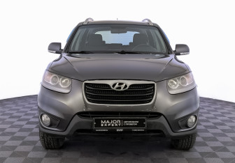 Подержанный автомобиль Hyundai Santa Fe 2011 года (2 фото)