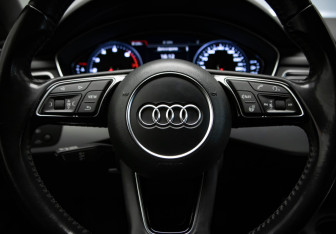 Подержанный автомобиль Audi A5 Liftback 2017 года (9 фото)