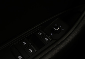 Подержанный автомобиль Audi A4 Sedan 2020 года (25 фото)