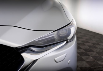 Подержанный автомобиль Mazda CX-5 2021 года (17 фото)