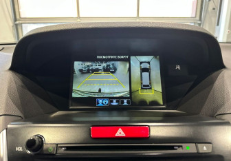 Подержанный автомобиль Acura MDX 2014 года (22 фото)