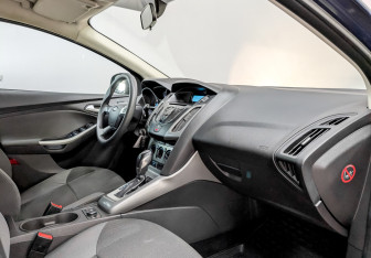 Подержанный автомобиль Ford Focus Hatchback 2013 года (11 фото)