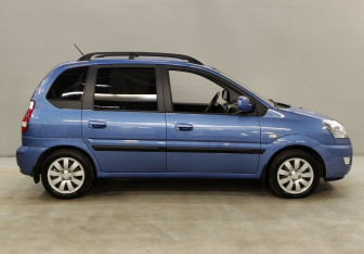 Подержанный автомобиль Hyundai Matrix 2009 года (4 фото)