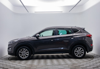 Подержанный автомобиль Hyundai Tucson 2018 года (8 фото)