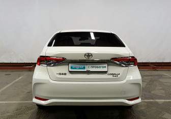 Подержанный автомобиль Toyota Corolla Hatchback 2023 года (6 фото)