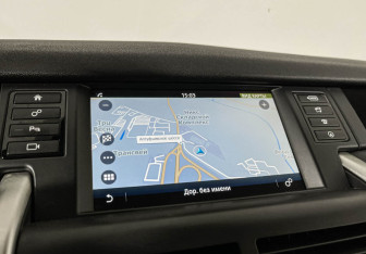 Подержанный автомобиль Land Rover Discovery Sport 2016 года (15 фото)