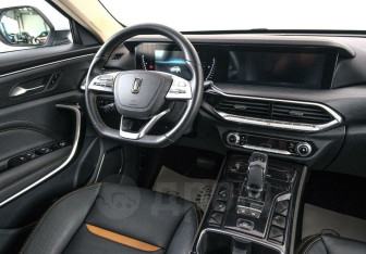 Подержанный автомобиль FAW Bestune T77 2020 года (9 фото)