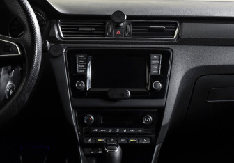 Подержанный автомобиль Skoda Rapid Liftback 2015 года (10 фото)