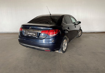 Подержанный автомобиль Citroen C4 Sedan 2013 года (6 фото)