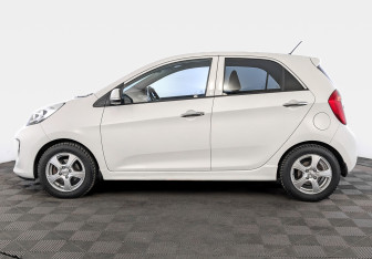 Подержанный автомобиль Kia Picanto 2015 года (8 фото)