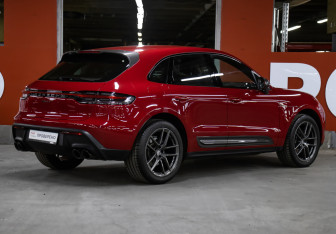 Подержанный автомобиль Porsche Macan 2023 года (5 фото)